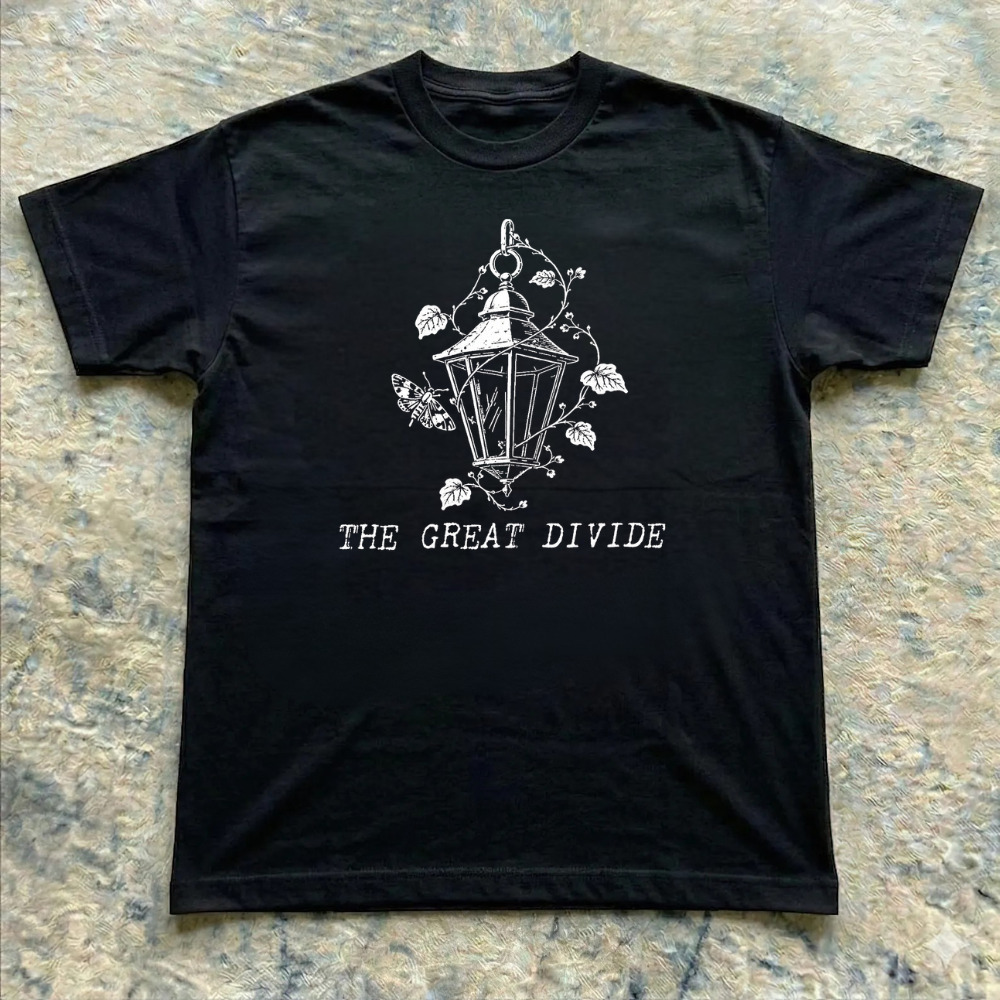 The Great Divide Hanging Lantern Vines Moth Vintage Black T-Shirt